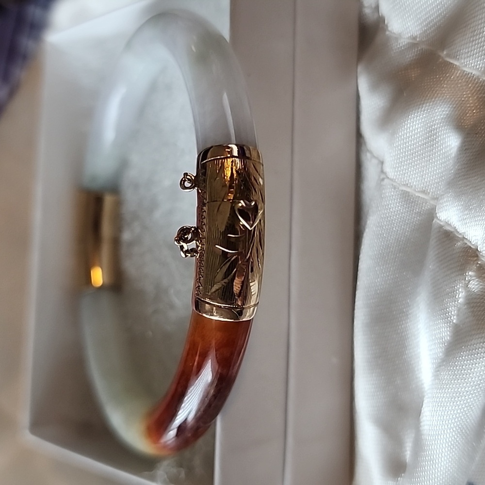 Vintage Jade 14k gold Bracelet - Picture 3 of 6
